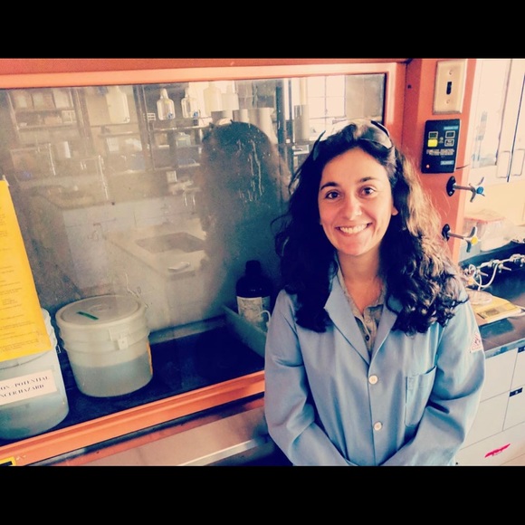 Meet your Posher, Lilly - Picture 1 of 1